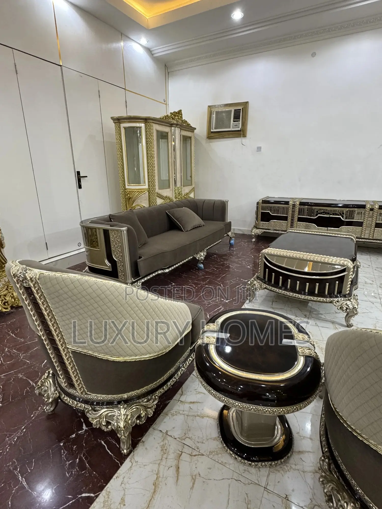 Arabella Sofa Set