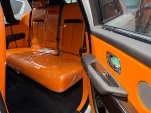 Rolls-Royce Cullinan Black Badge 2024 White