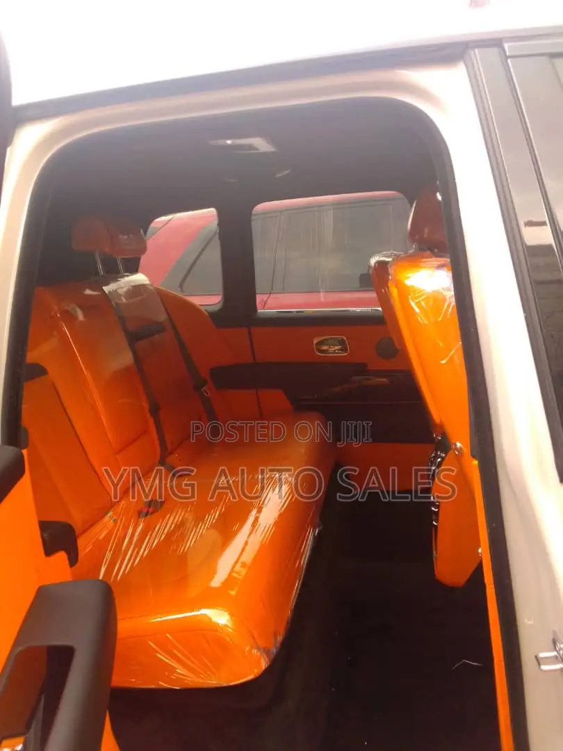 Rolls-Royce Cullinan 2024 White