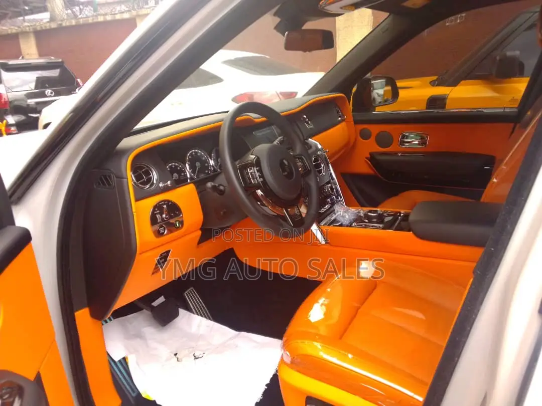 Rolls-Royce Cullinan 2024 White