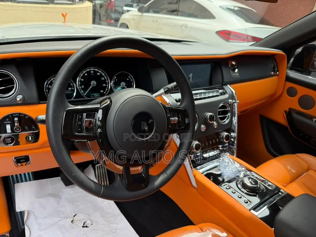 Rolls-Royce Cullinan 2024 White