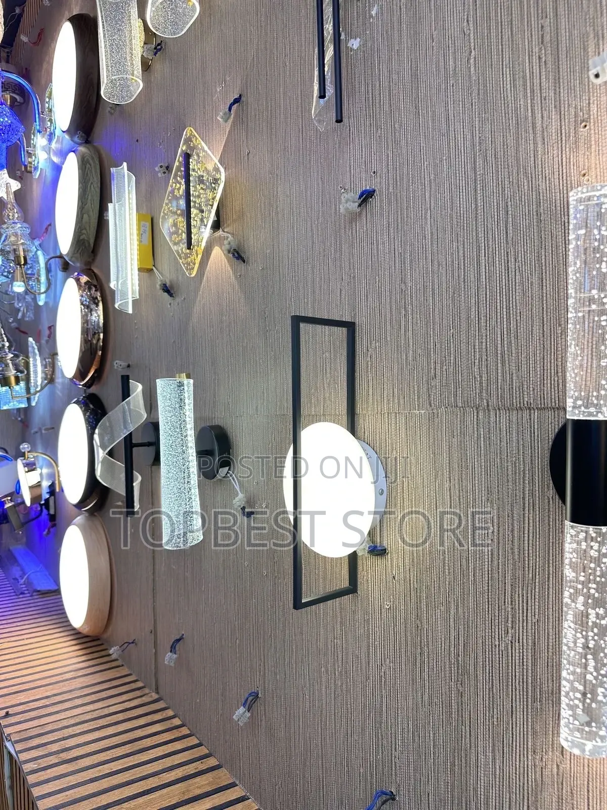 Classic Interior Rooms Wall Bracket