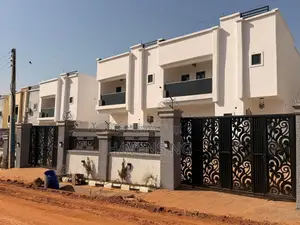 4bdrm Duplex in FHA for sale