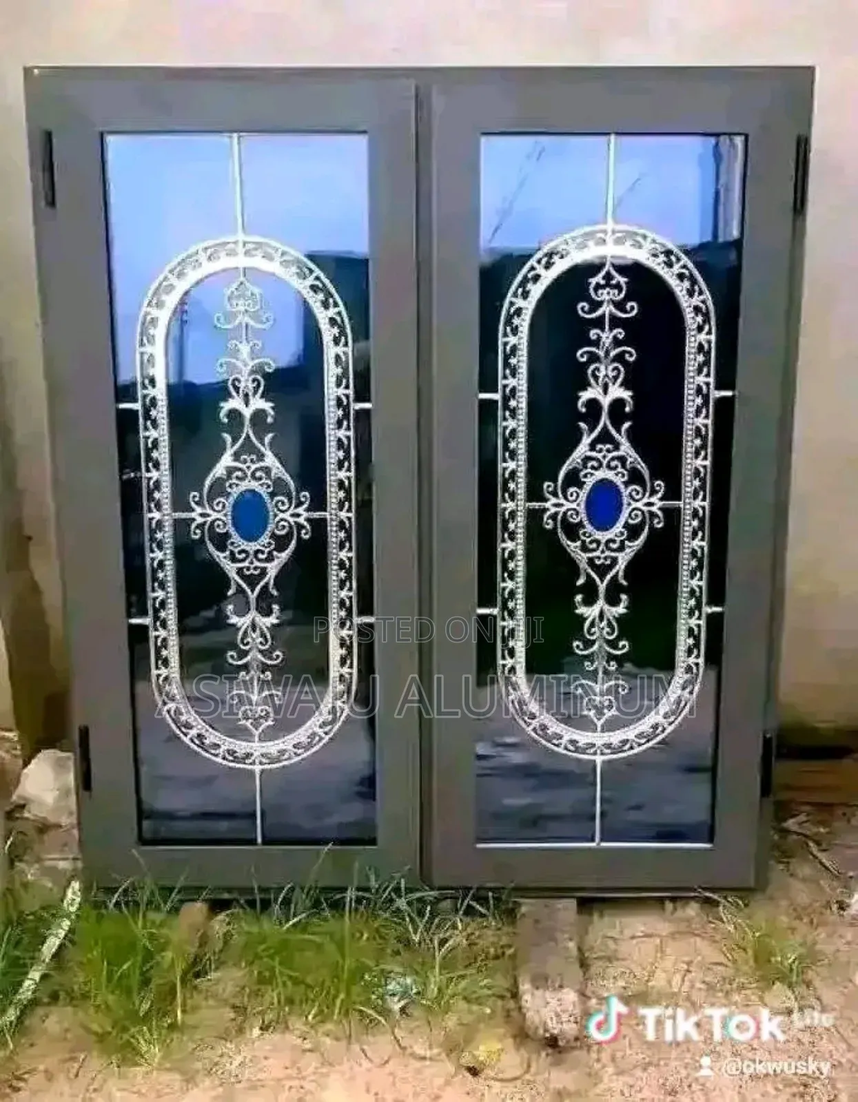 Aluminum Casement With Design