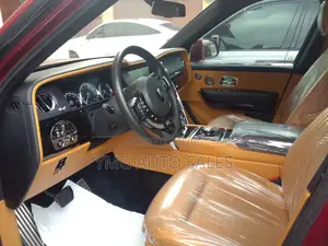 Rolls-Royce Cullinan 2024 Red