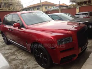 Rolls-Royce Cullinan 2024 Red