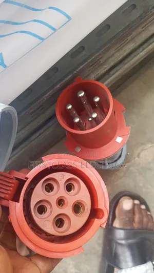 32a 5pin Original Industrial Socket