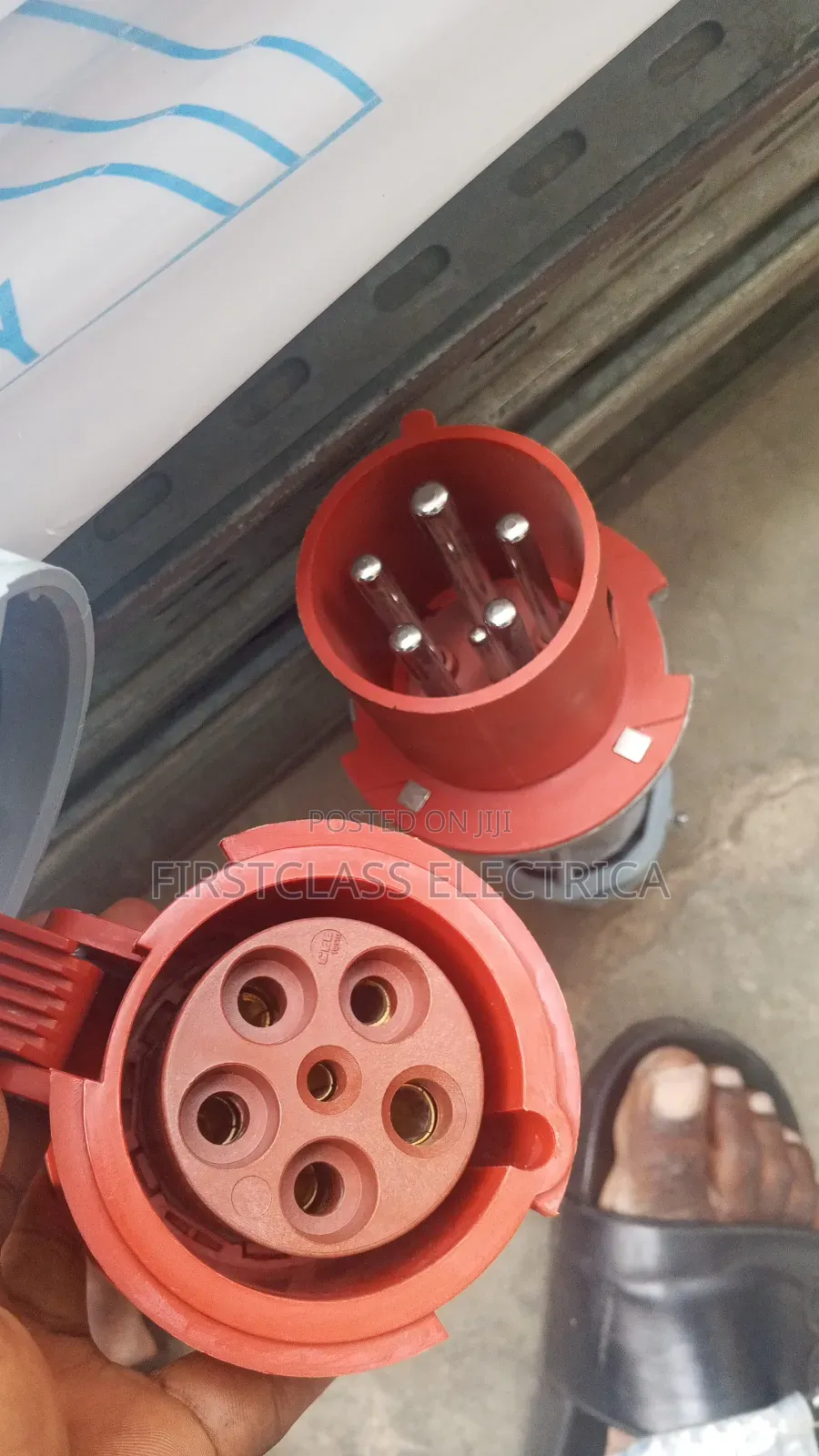 32a 5pin Original Industrial Socket