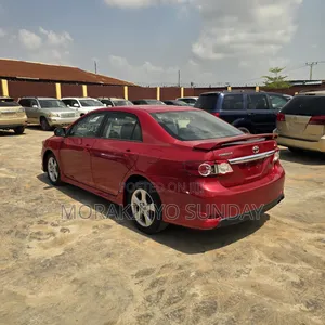 Toyota Corolla S 4dr Sedan (1.8L 4cyl 4A) 2013 Red