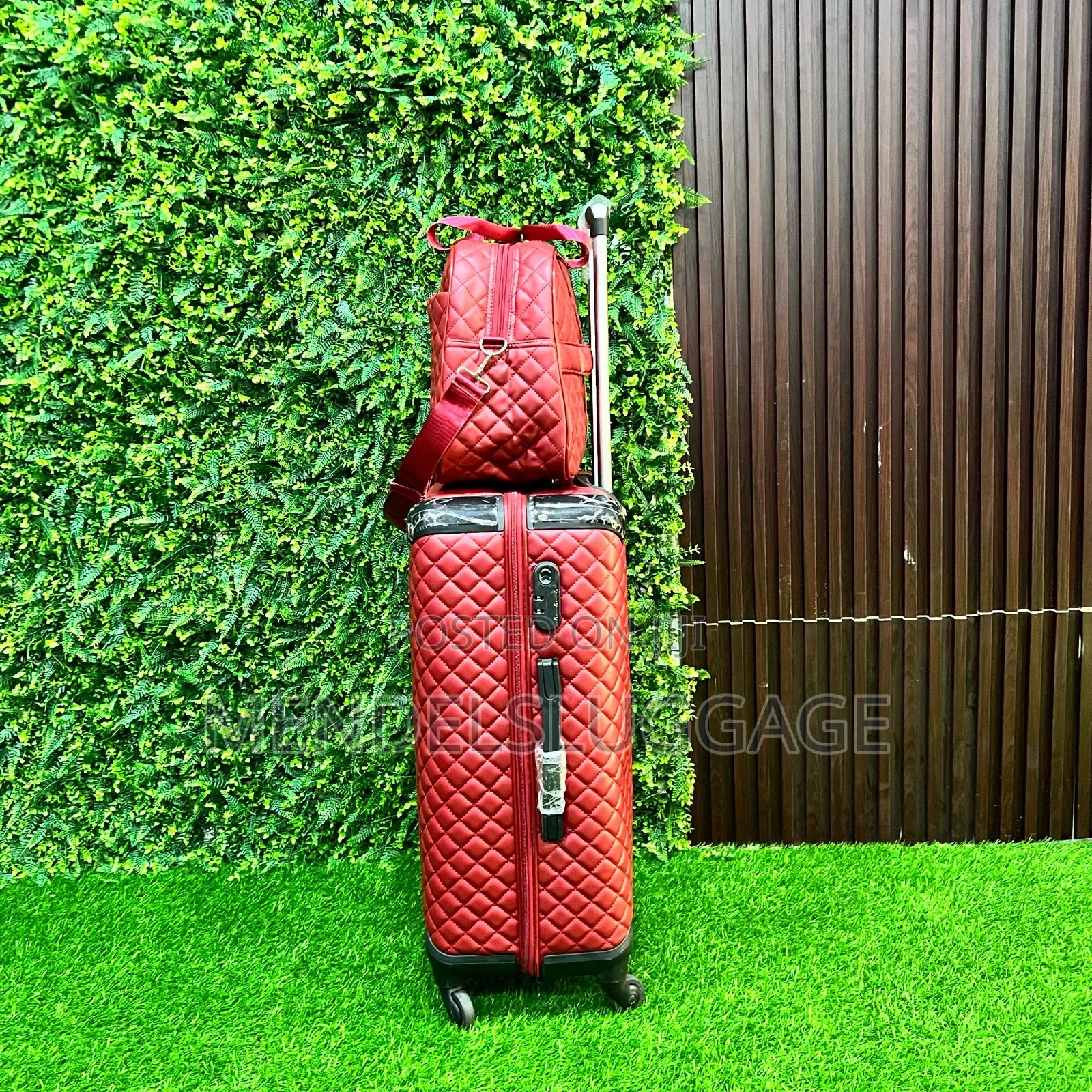 Luxury Red Diamond-Pattern Travel Suitcase Set
