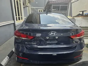Hyundai Elantra 2017 Blue