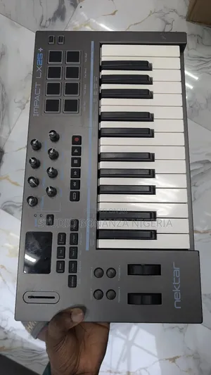 Nektar Impact Lx25+ Studio Midi Keyboard