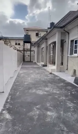 3bdrm Bungalow in Benin City for sale