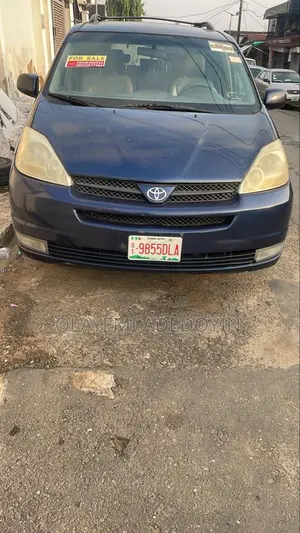 Toyota Sienna XLE Limited 2005 Blue