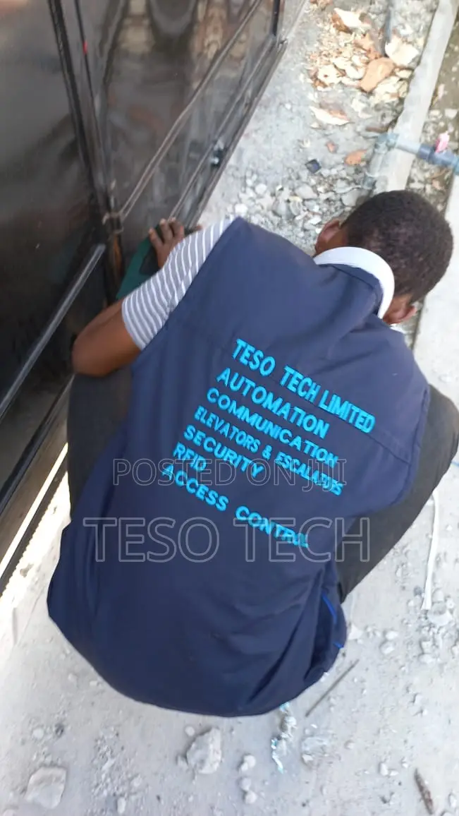 Automatic Gate Sliding Machine.
