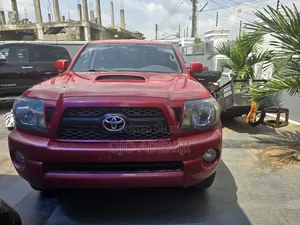 Toyota Tacoma 2011 Red