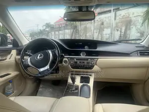 Lexus ES 350 FWD 2015 Blue