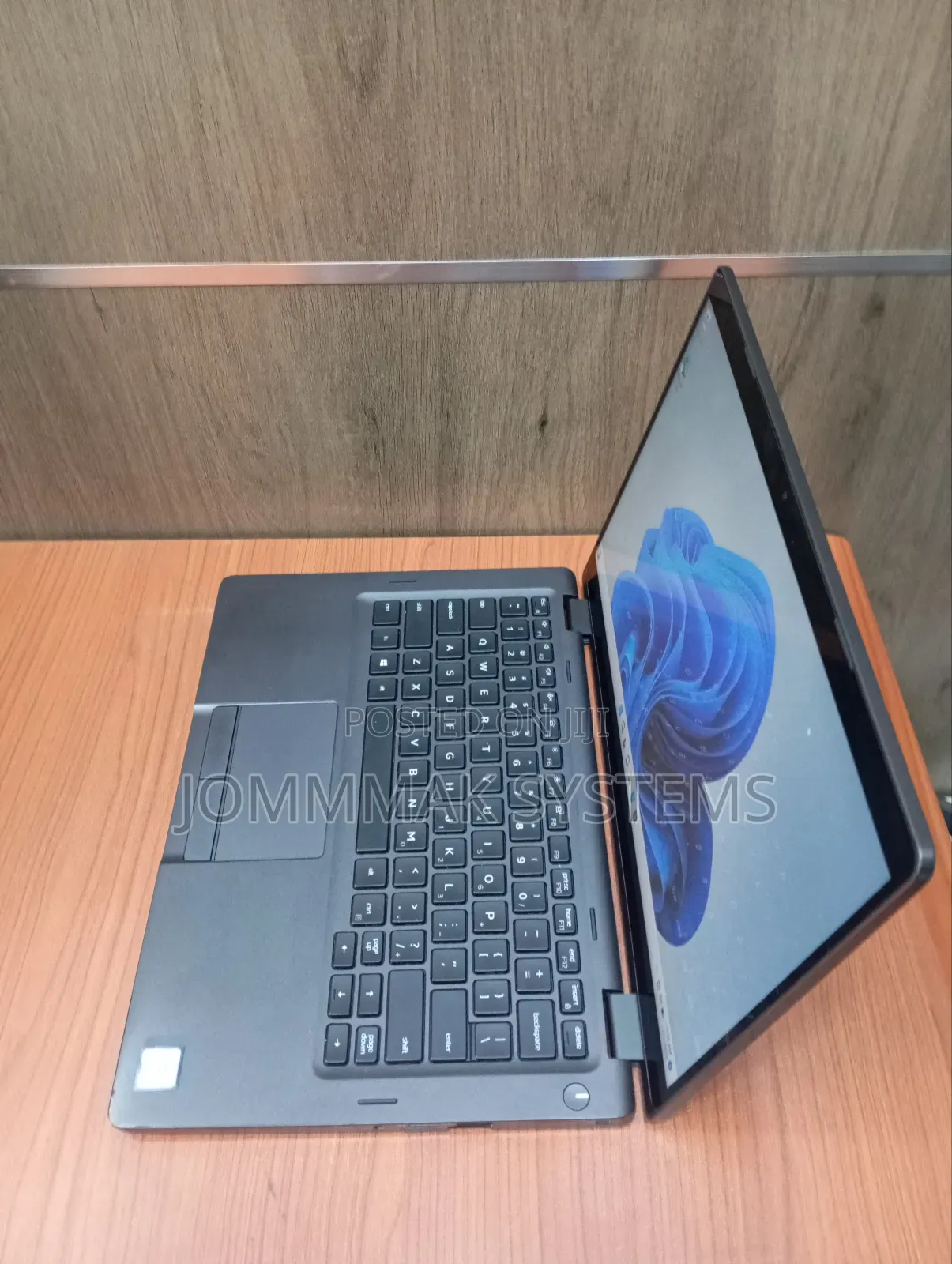 Laptop Dell Latitude 5300 8GB Intel Core I5 SSD 256GB