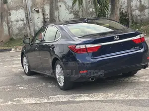 Lexus ES 350 FWD 2015 Blue
