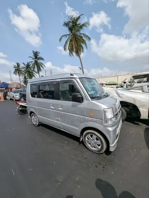 Suzuki APV Minibus 2016 Silver