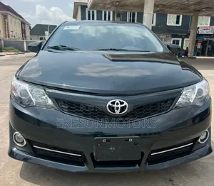 Toyota Camry SE 4dr Sedan (2.5L 4cyl 6A) 2012 Black