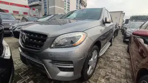 Mercedes-Benz M Class ML350 4MATIC 4dr SUV AWD (3.5L 6cyl 7A) 2014 Gray