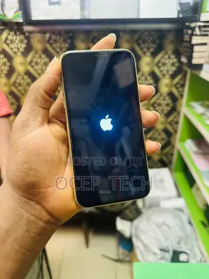 Apple iPhone XR 64 GB Yellow