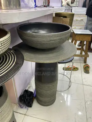 England Stand Free Marble Basin With Mirror