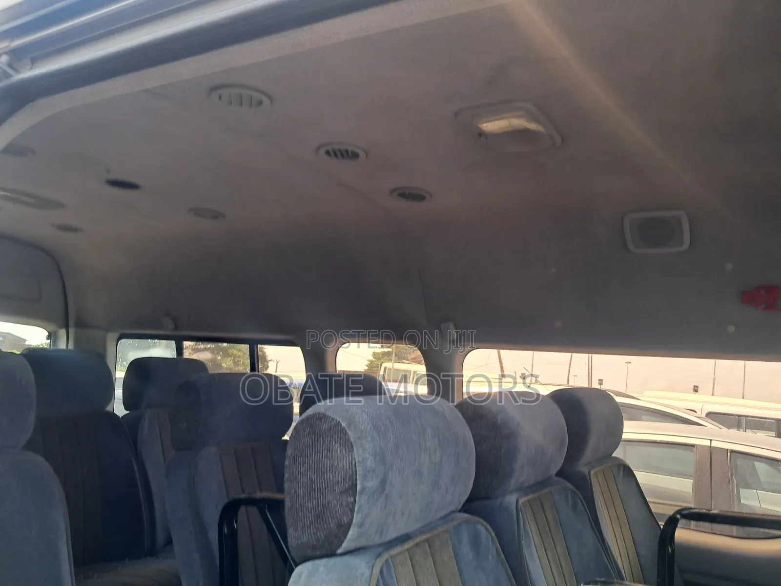Toyota HiAce 2014 Silver
