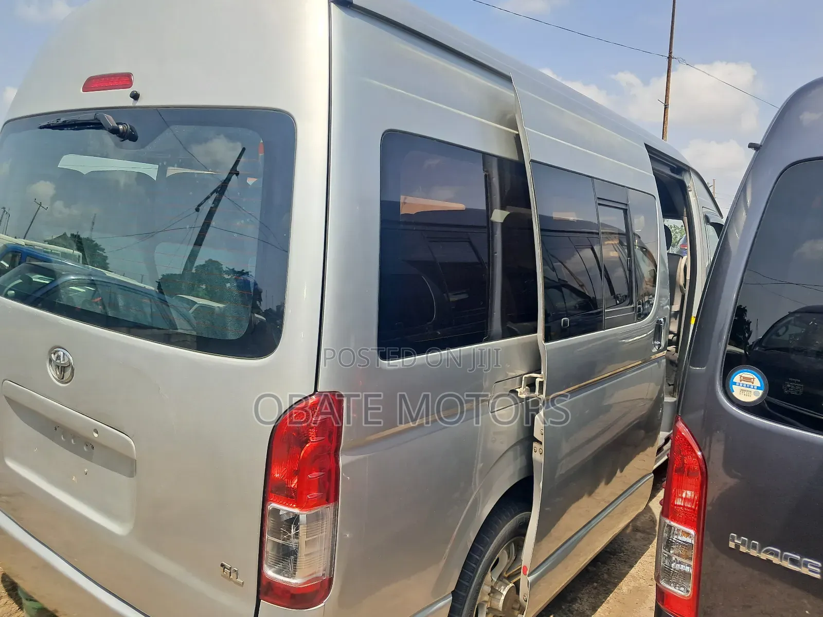 Toyota HiAce 2014 Silver