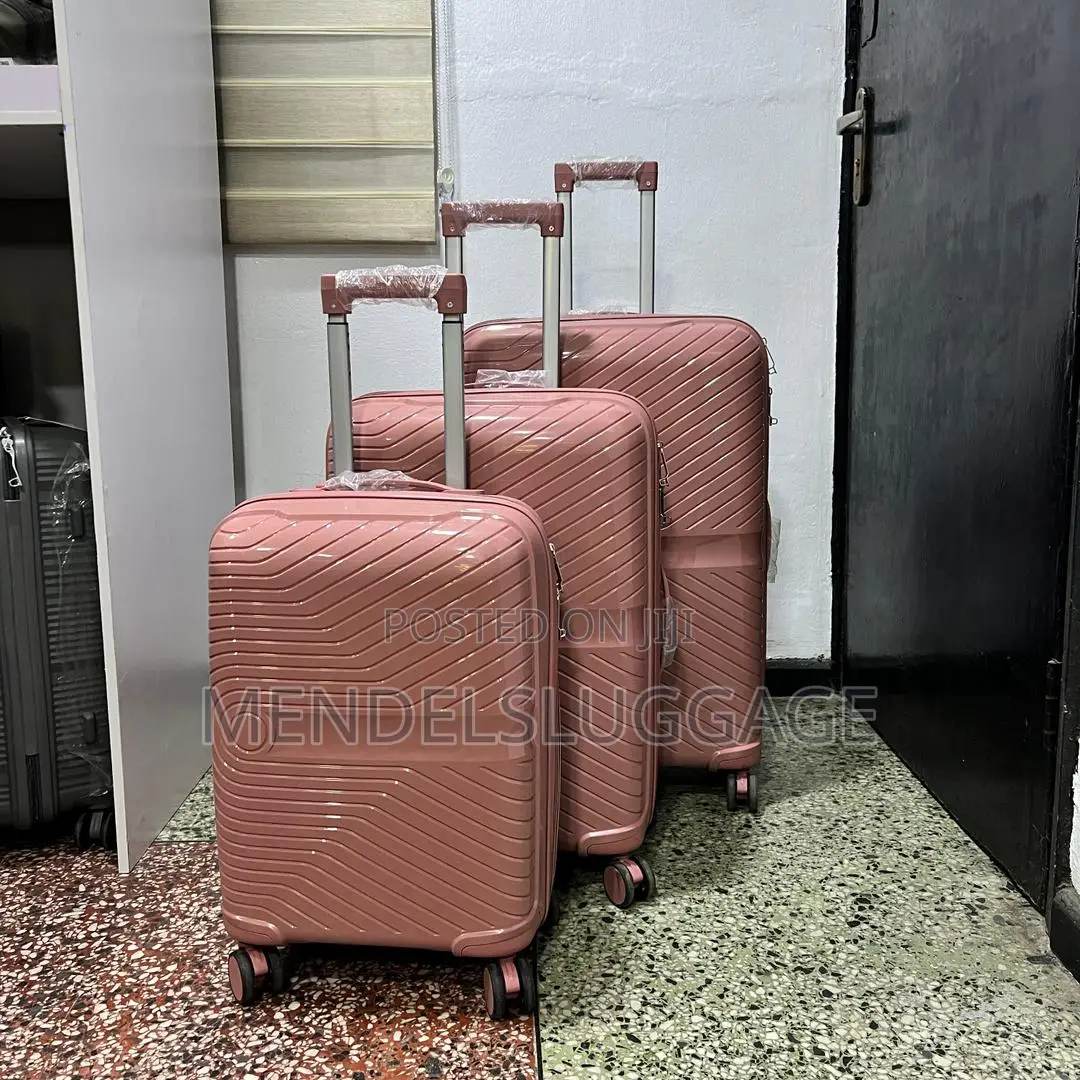 Rose Pink Hard-Shell Suitcase Set With Spinner Wheels