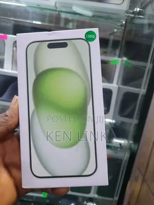 New Apple iPhone 15 256 GB Green