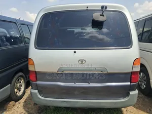 Toyota HiAce 2009 Silver