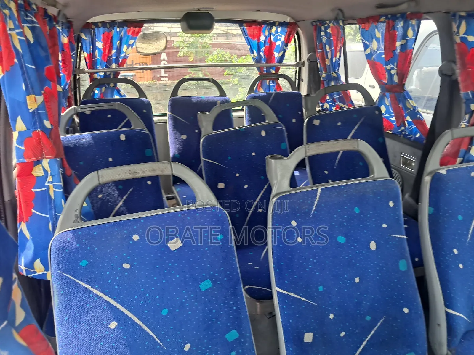 Toyota HiAce 2009 Silver
