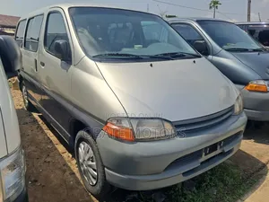 Toyota HiAce 2009 Silver