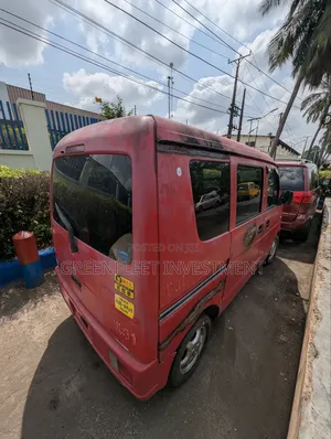Suzuki Every 2012 Red