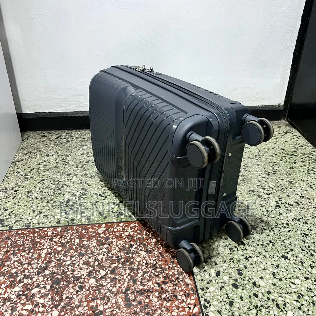 3-in-1gray Hard-Shell Suitcase Set With Spinner Wheels
