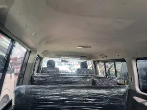 Toyota HiAce 2010 Black