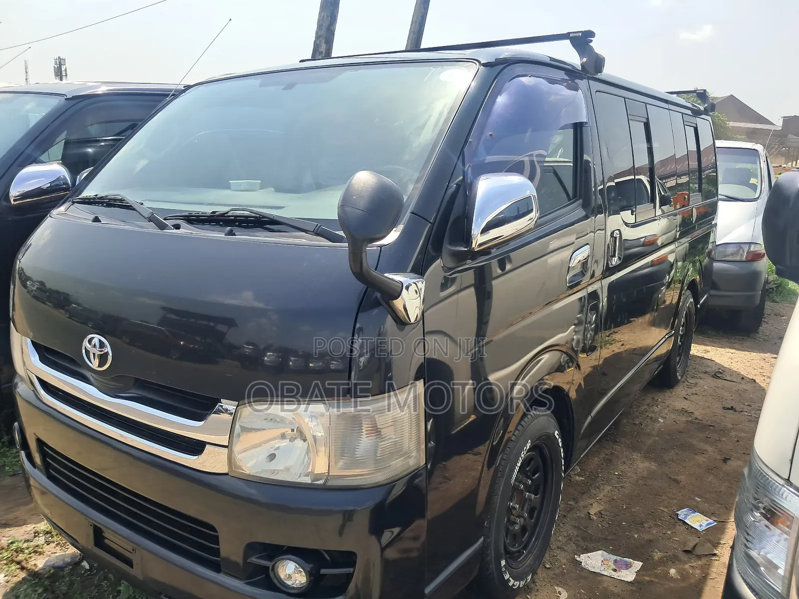 Toyota HiAce 2010 Black