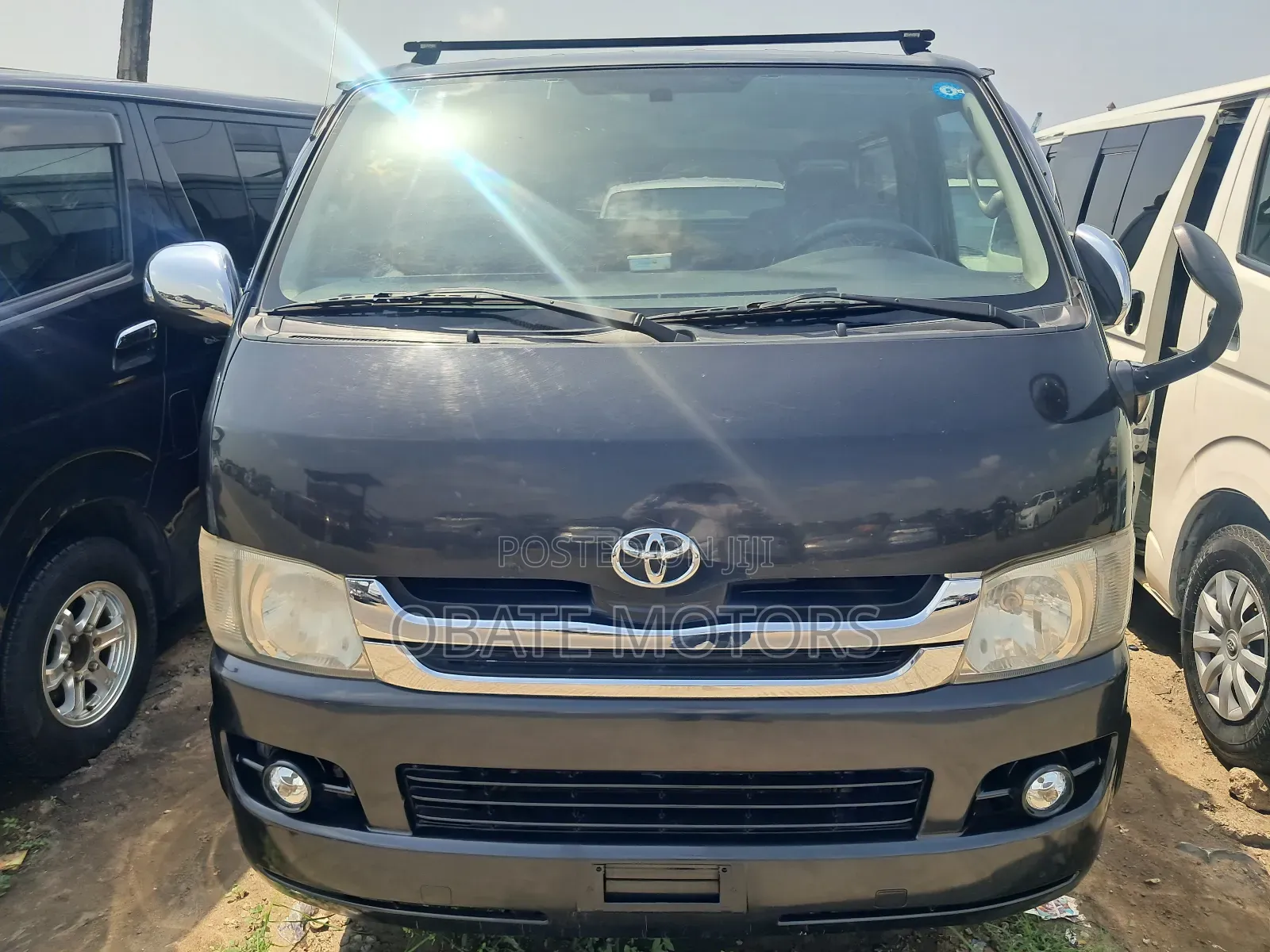 Toyota HiAce 2010 Black