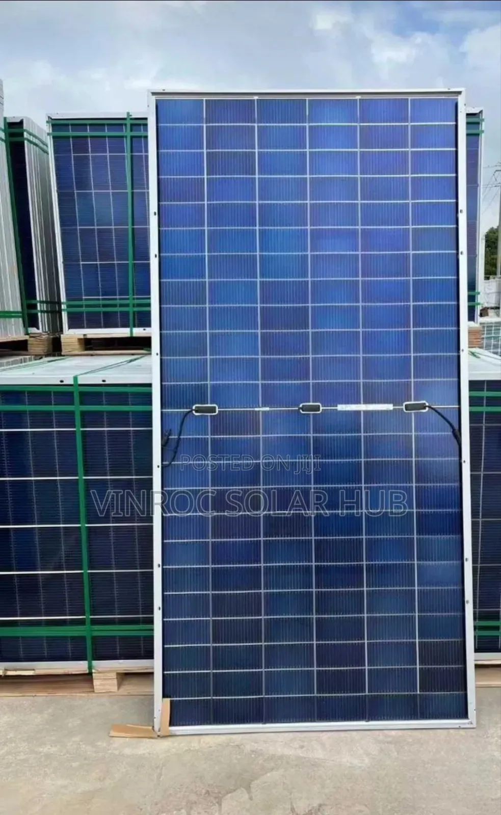 585w Jinko Solar Panels