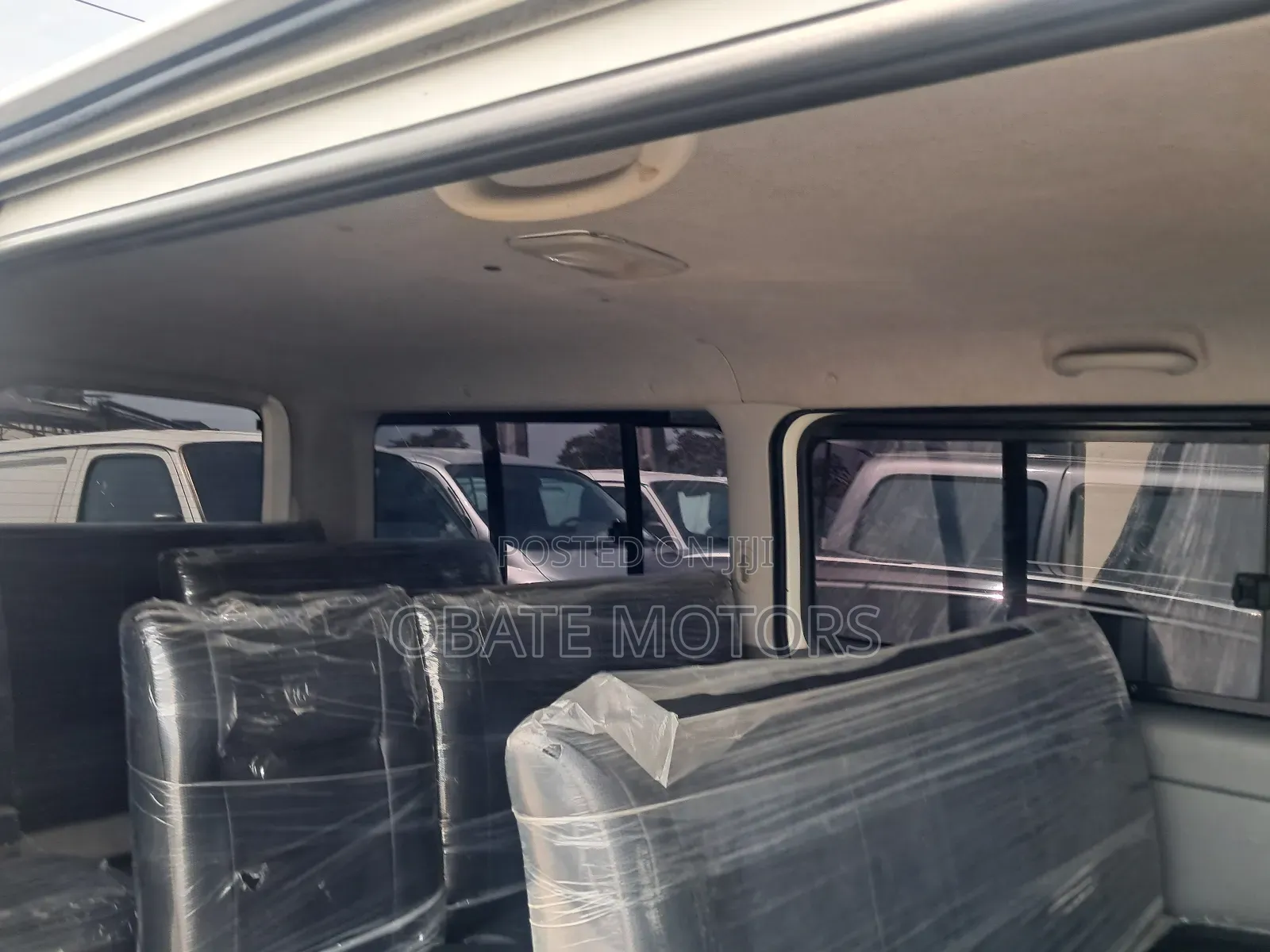 Toyota HiAce 2012 White