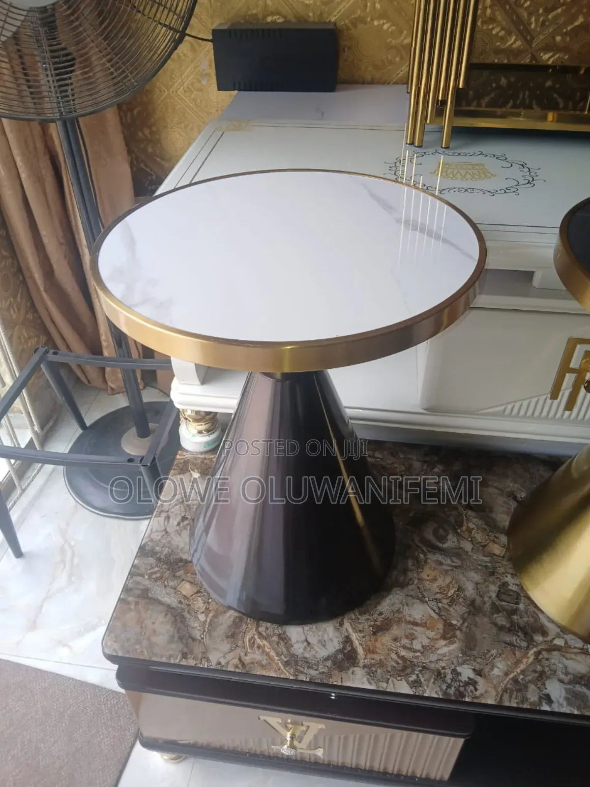 Classic Side Stool
