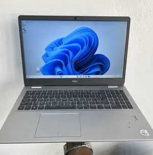 Laptop Dell Latitude 5591 8GB Intel Core I3 SSD 256GB