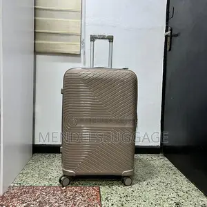 Brown Hard-Shell Spinner Suitcase Set (3 Pieces)