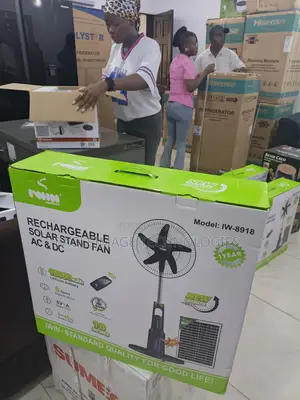 Iwin 18-Inch Solar Rechargeable Home Fan