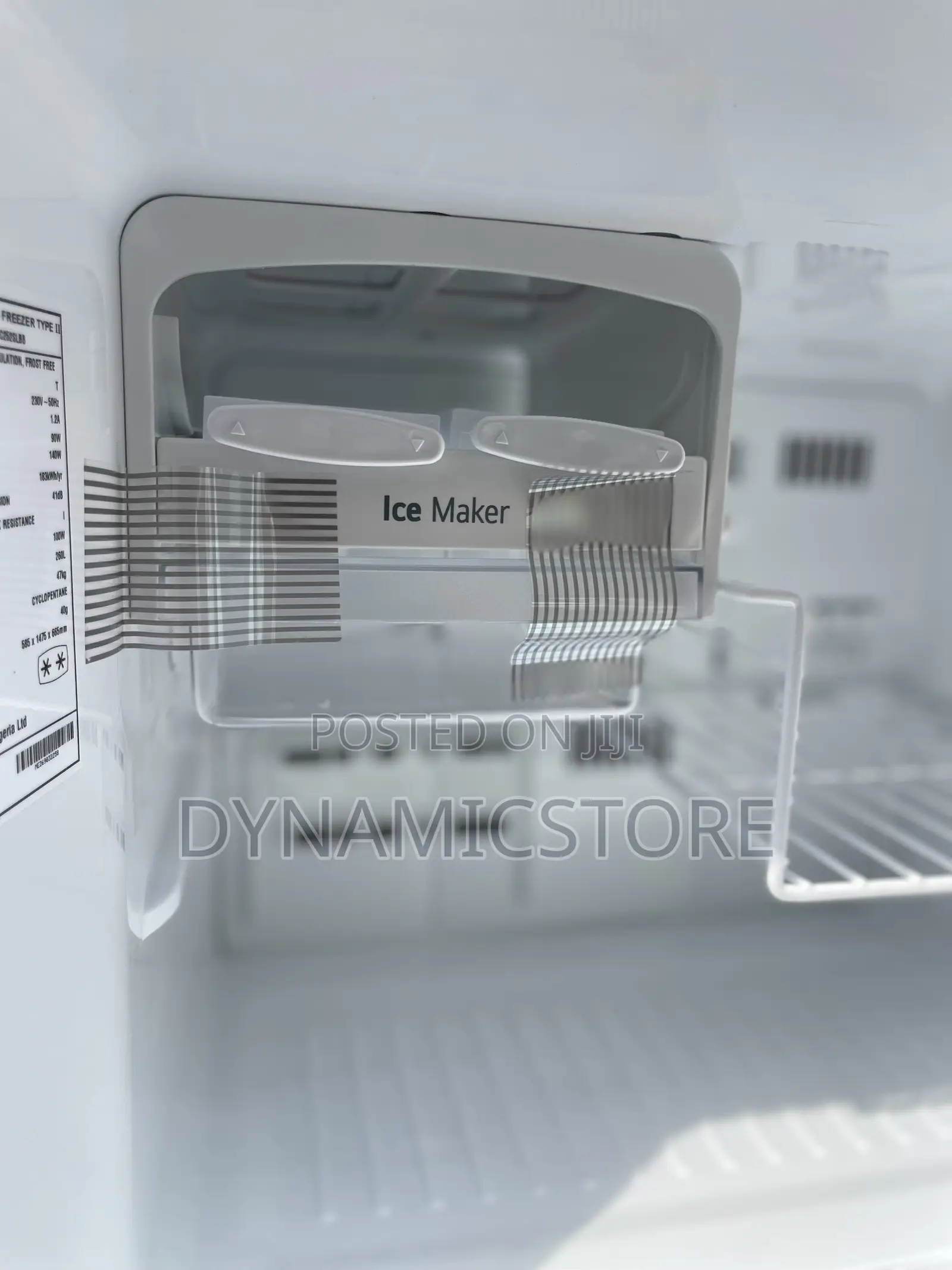 Lg 261l Refrigerator With Ice Maker