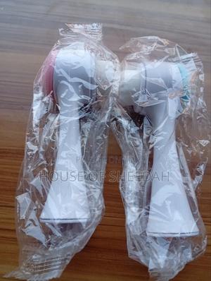 2pcs Double Sided Manual Silicone Facial Cleansing Brush