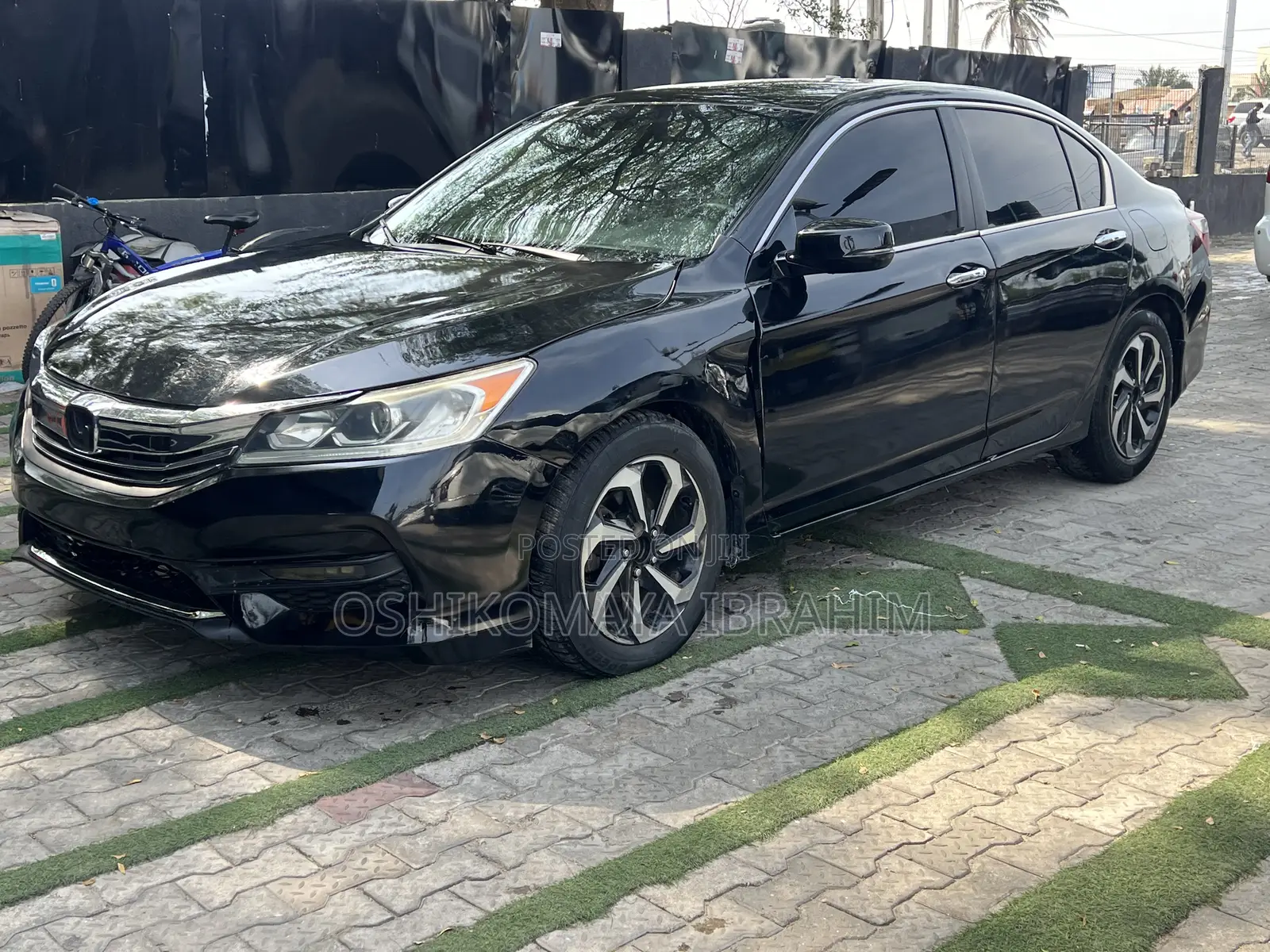 Holden Caprice 2014 Black