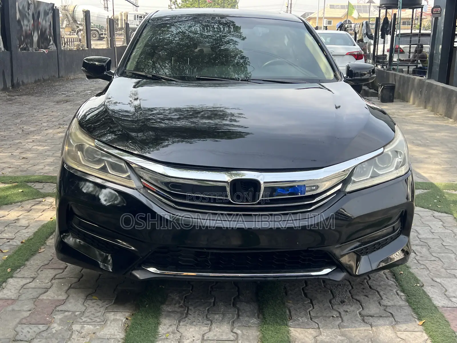 Holden Caprice 2014 Black